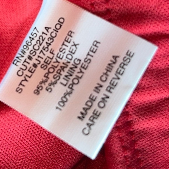 🔥TEMP PRICE DROP🔥Love on a Hanger red sequin garland strapless crop & mini skirt - Picture 6 of 6